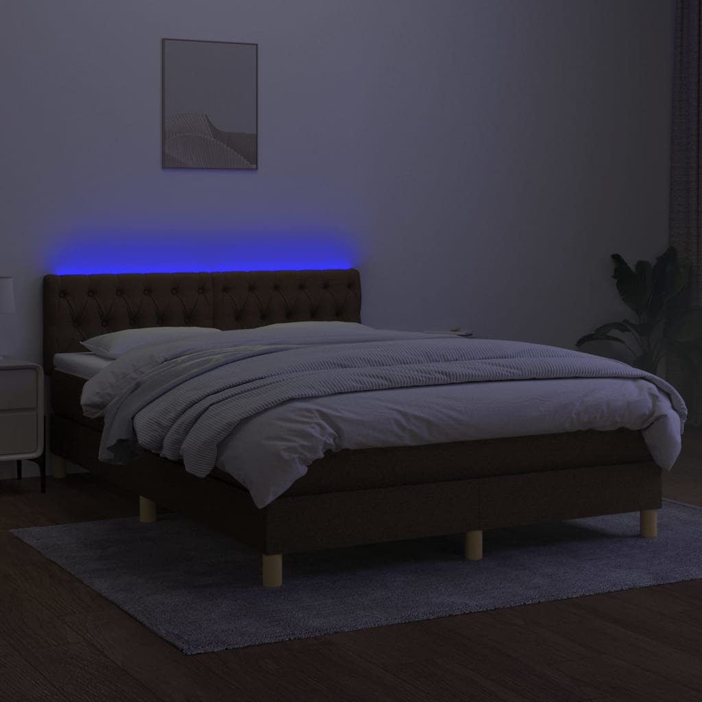 Letto a Molle Materasso e LED Marrone Scuro 140x200 cm Tessuto 3133960