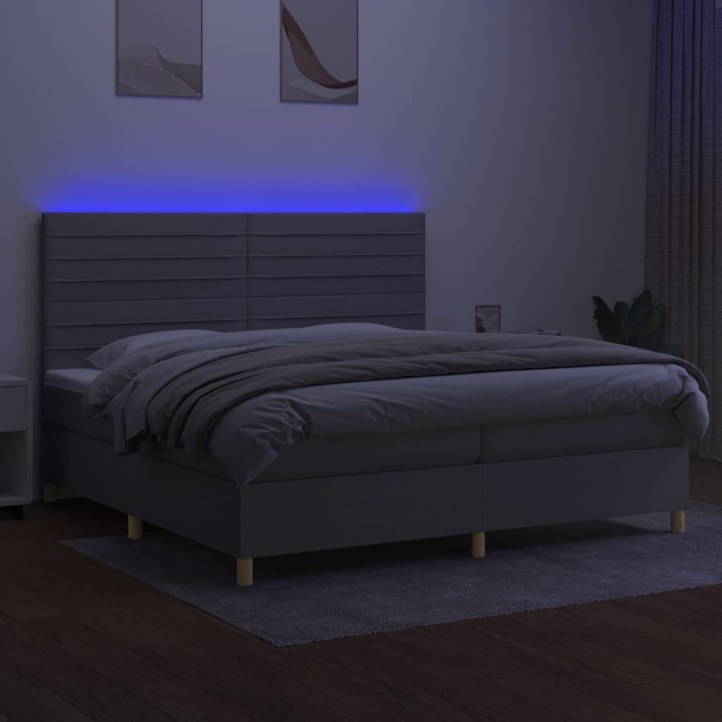 Letto a Molle Materasso e LED Grigio Chiaro 200x200 cm Tessuto 3135541