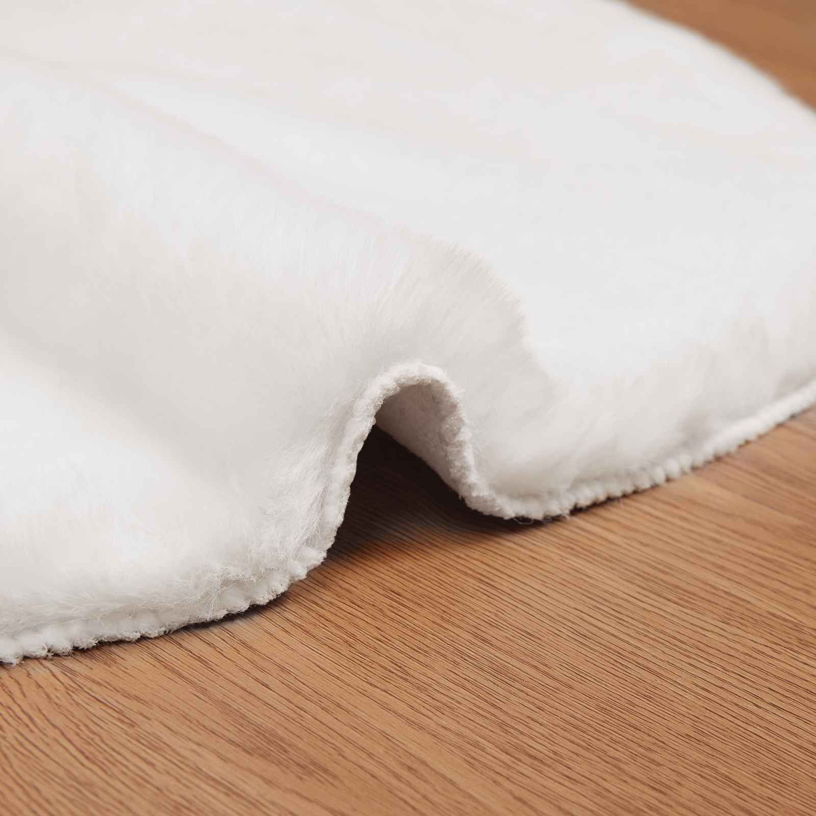Tappeto in Pelliccia Sintetica di Coniglio Olite Bianco 42021629