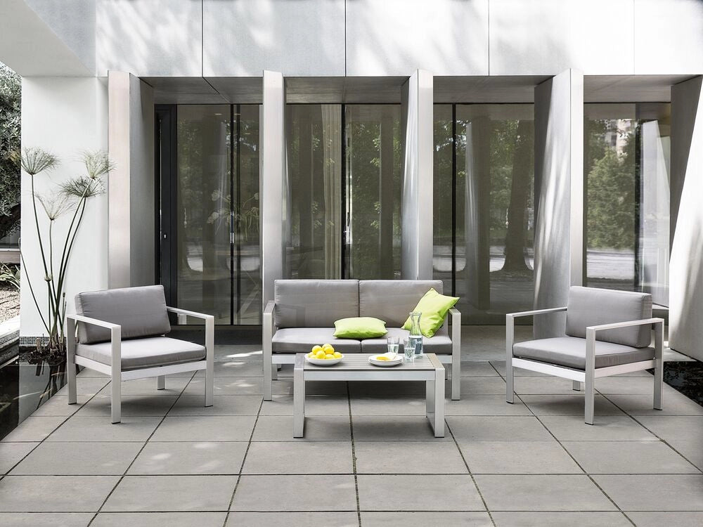 Set da giardino in 4 pezzi divano in legno di plastica grigio con 2 sedie e tavolino da caffè