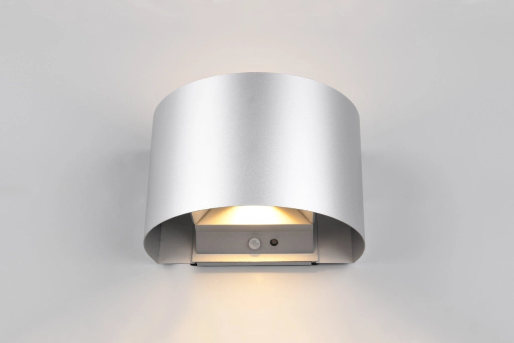 Applique LED 6W argento con sensore, batteria IP44