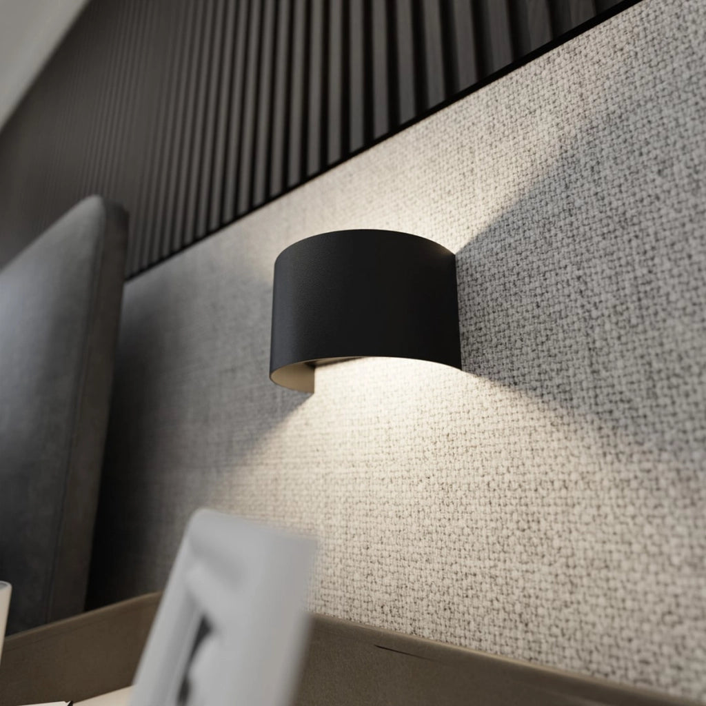 Lampada da parete FOLD in acciaio nero opaco