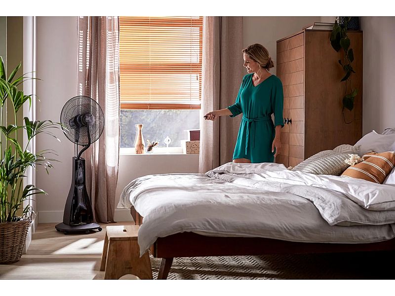 Ventilatore nebulizzatore Qlima FSM 40 Touch colore nero con telecomando