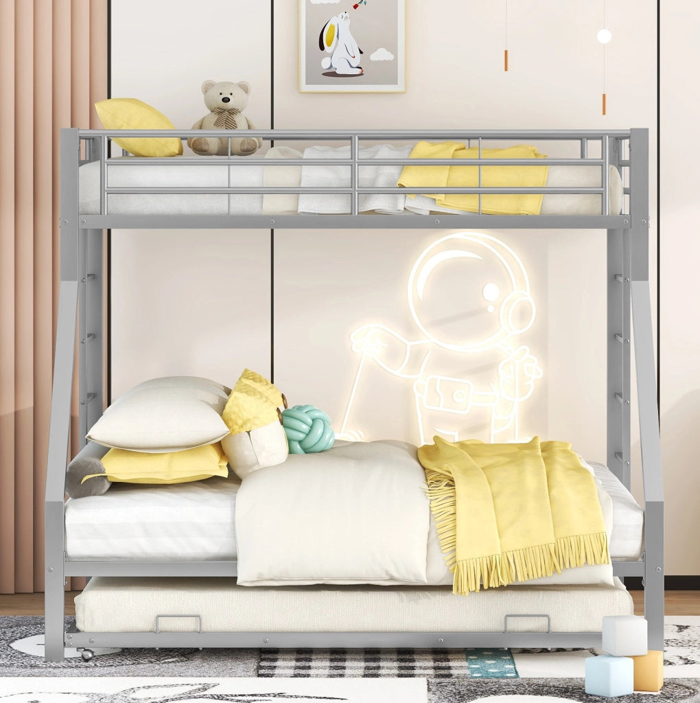 Letto a castello in metallo con letto estraibile e scale su entrambi i lati