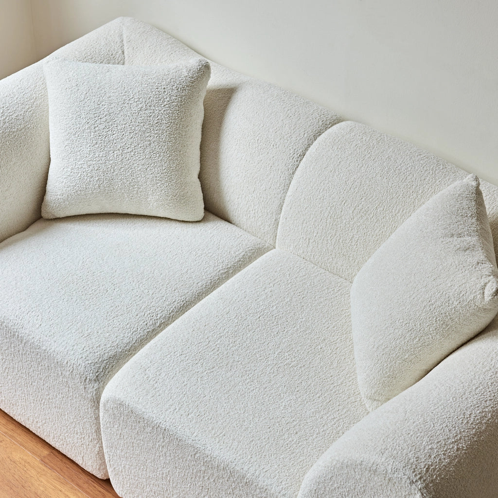 Divano a 2 posti in velluto con cuscini e design compatto salvaspazio per salotto, ufficio e appartamento, beige