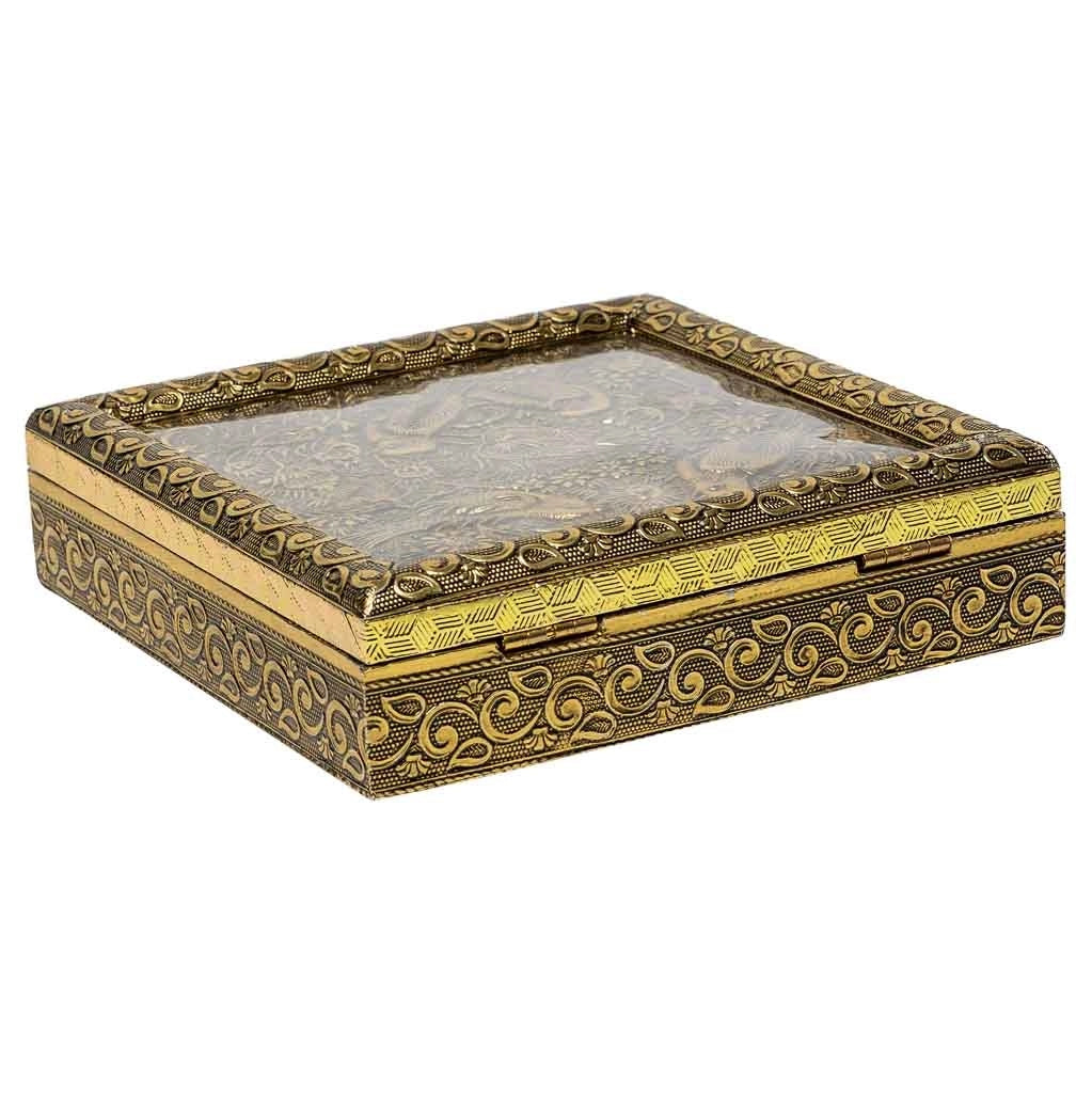 Portagioie in metallo dorato sbalzato 20x20x5h