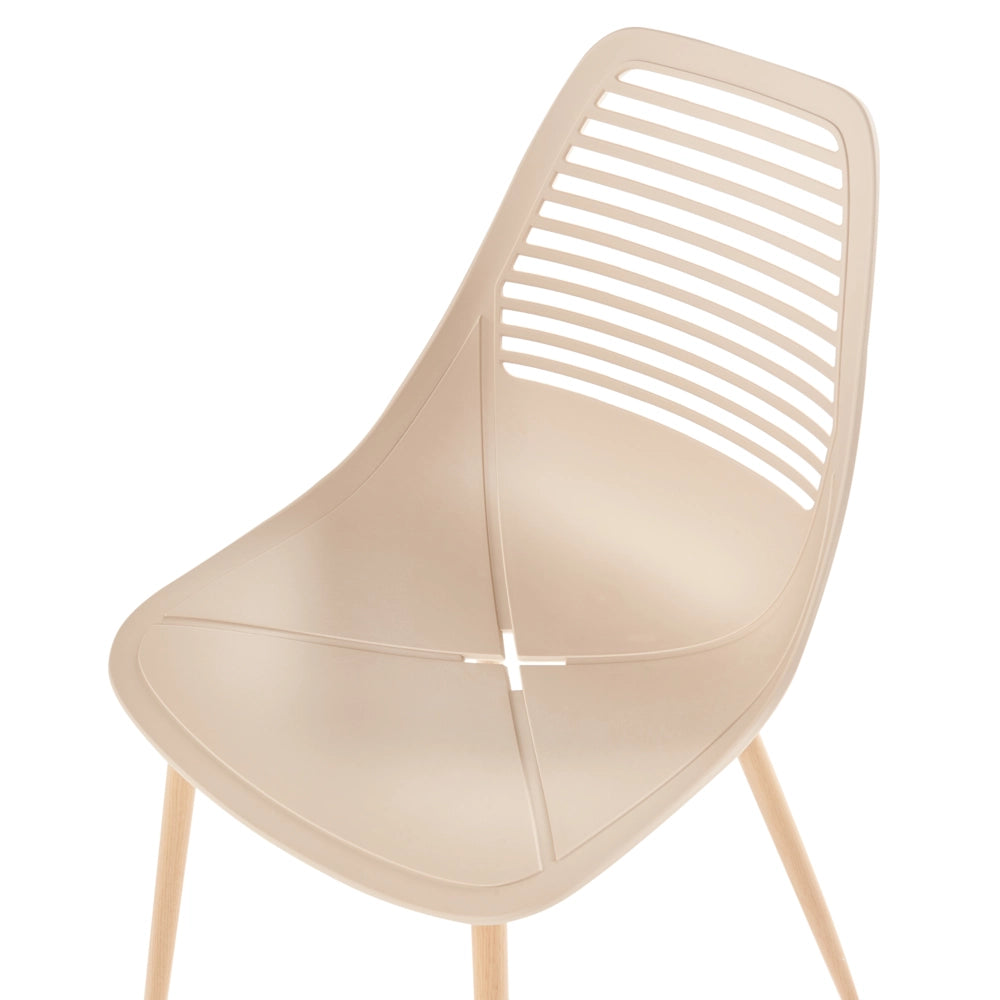 Set di 4 sedie da pranzo Seduta sintetica beige Gambe in metallo Seduta moderna semplice e minimalista