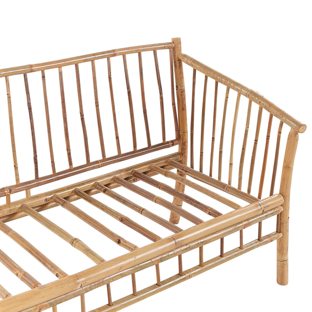 Set di divani da giardino in legno di bambù con cuscini bianchi 4 posti salotto moderno set di conversazione salottino per esterni