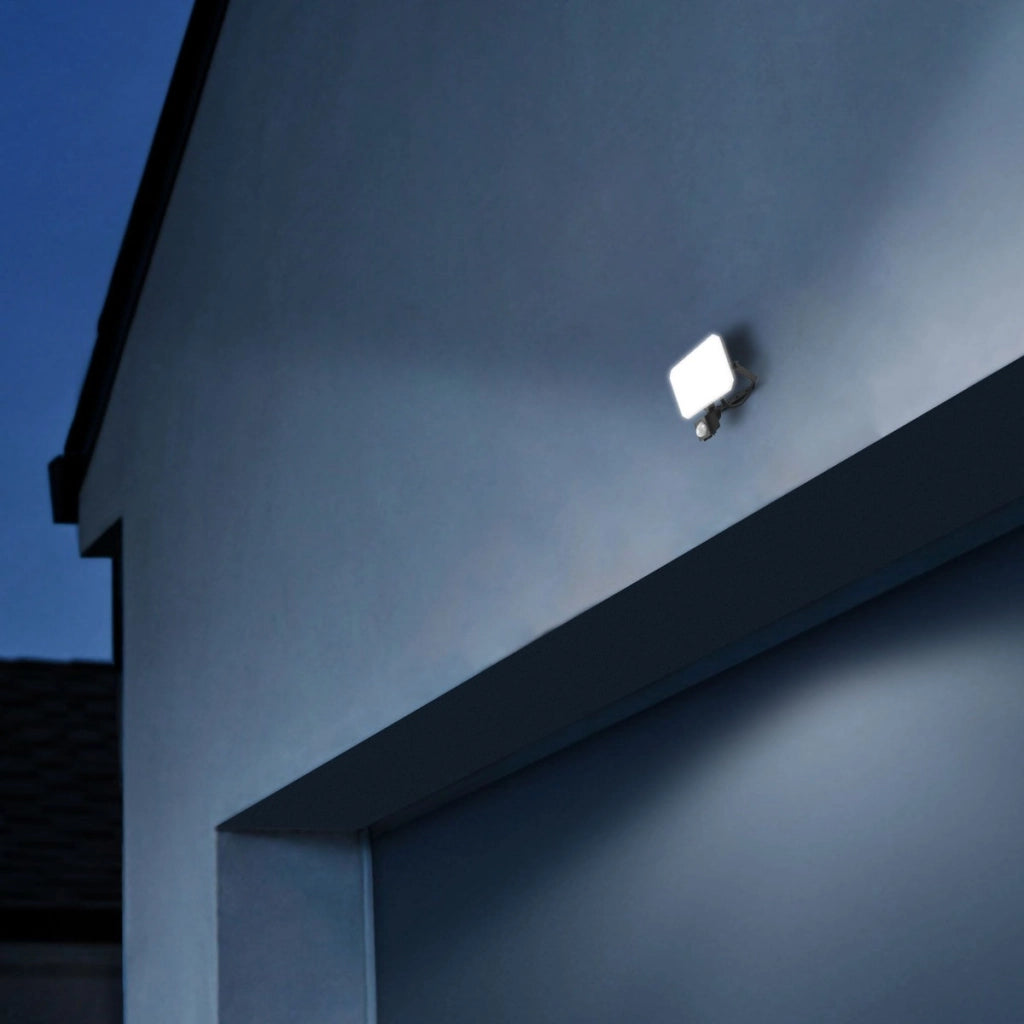 Faro LED 30W con sensore PIR 2850lm 5000K IP65 Videx