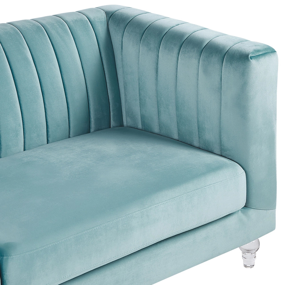 Divano di colore azzurro a 3 posti in velluto trapuntato stile Glamour ed Elegante