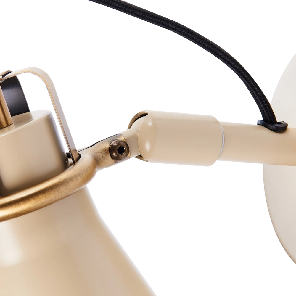 Set di 2 lampade da parete Beige Sconce metalliche paralumi regolabili Camera da letto Soggiorno Casa Ufficio Design Industriale