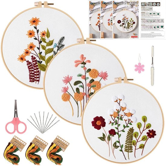Set di cucito manuale con disegni floreali sereni e rilassanti, set di ago e filo, set + 20 cm anello di cucito in bambù.