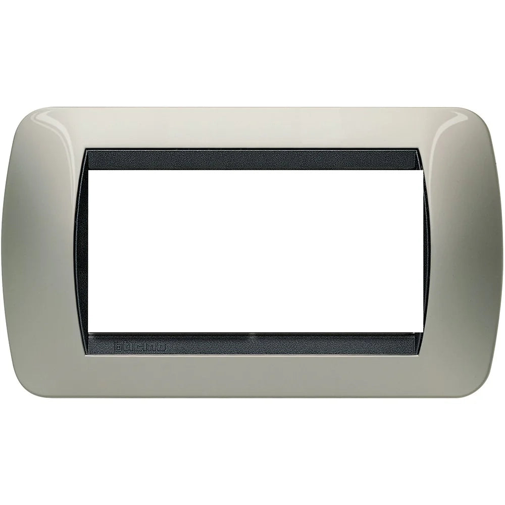 Living Int. - Placca 4 posti titanio chiaro - L4804TC