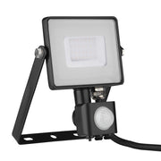Faro LED V-TAC 30W Samsung con sensore nero IP65 2400lm