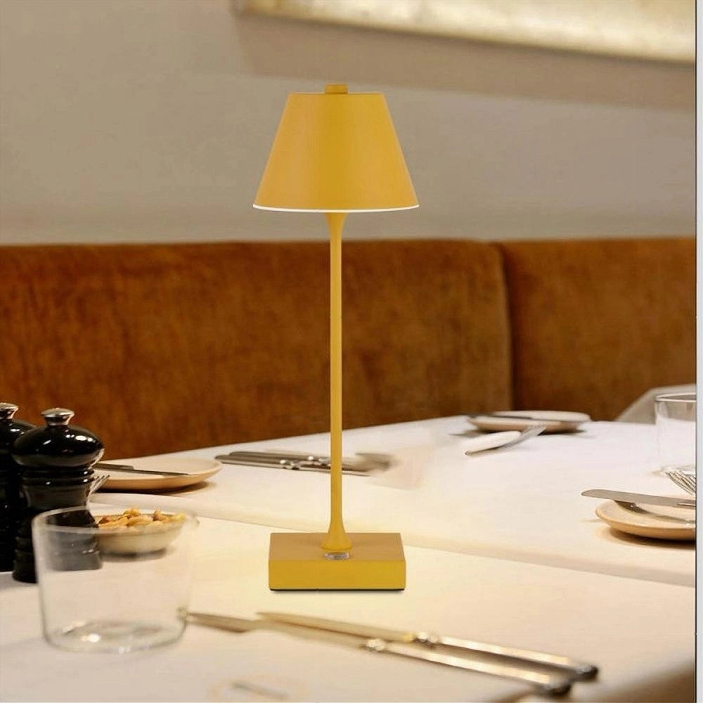 Trade Shop - Lampada Tavolo Ricaricabile Usb 10 Watt 3 Colorazione Di Luce Vari Colori D27-3c - Giallo