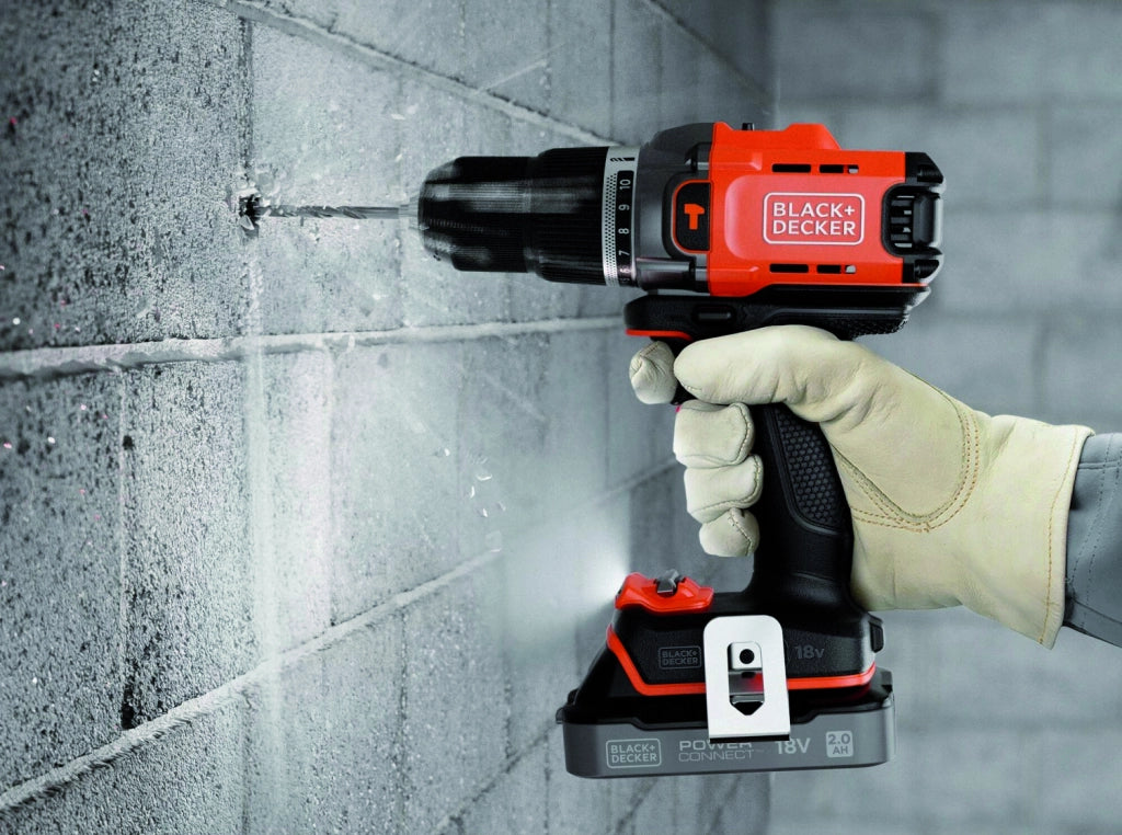 Black+Decker TRAPANO AVVITATORE A PERCUSSIONE BCD383D2TA-QW 18V 2 batterie 2 Ah +120 acc. +valig.
