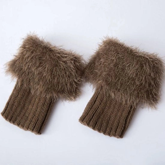 Calzini da piede morbidi, calzettoni per donna in pelo finto, calze corte a pelo di coniglio, calzettoni di pelliccia finta con maniche, calzettoni di pelliccia finta a maglia liscia - Khaki - 16cm