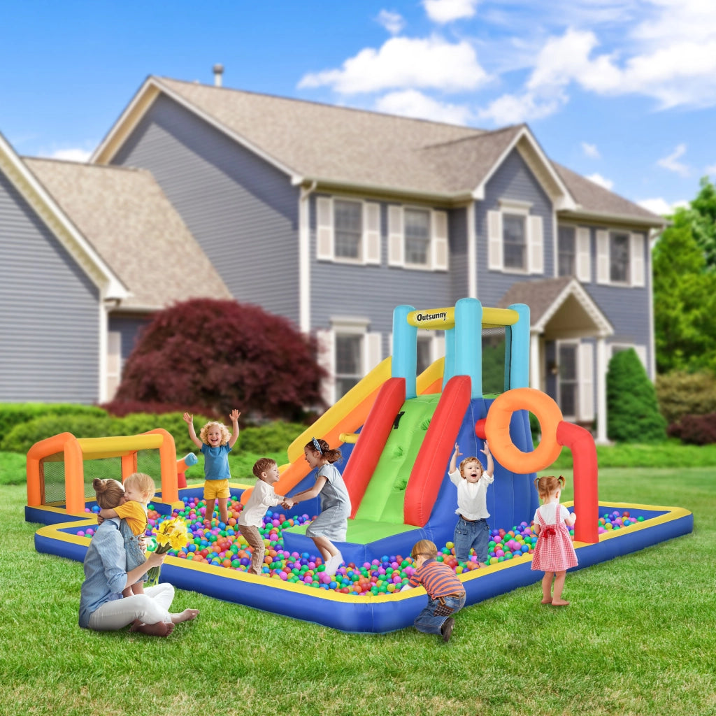 Casetta per Bambini 3-8 Anni con Scivolo, Parete, Porta e Canestro ¨C Zephmum ¨C 590x460x220 cm