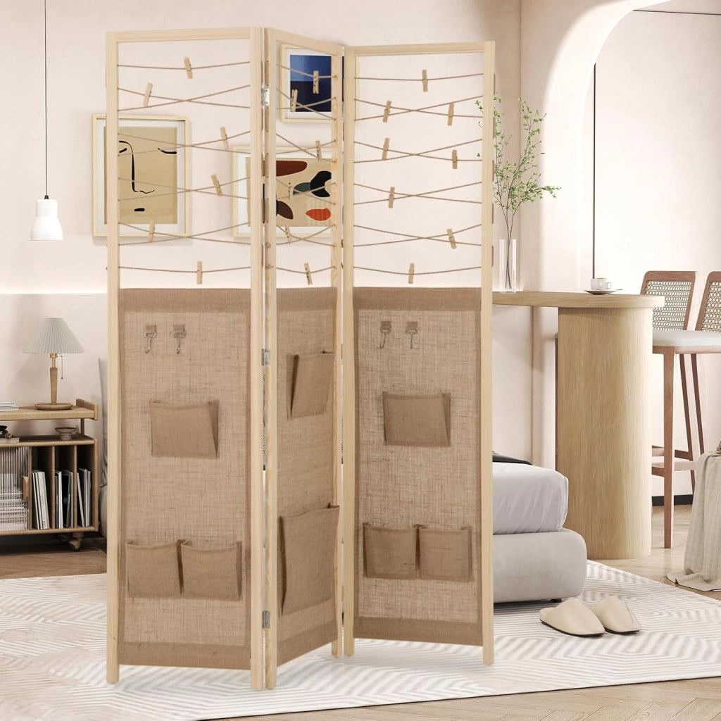 Paravento a 3 Pannelli, Separé Divisorio Pieghevole con 8 Tasche, 4 Ganci, Corde di Iuta per Appendere e 20 Clip in Bambù, Separatore di Spazio in Legno Boho per Casa e Negozi