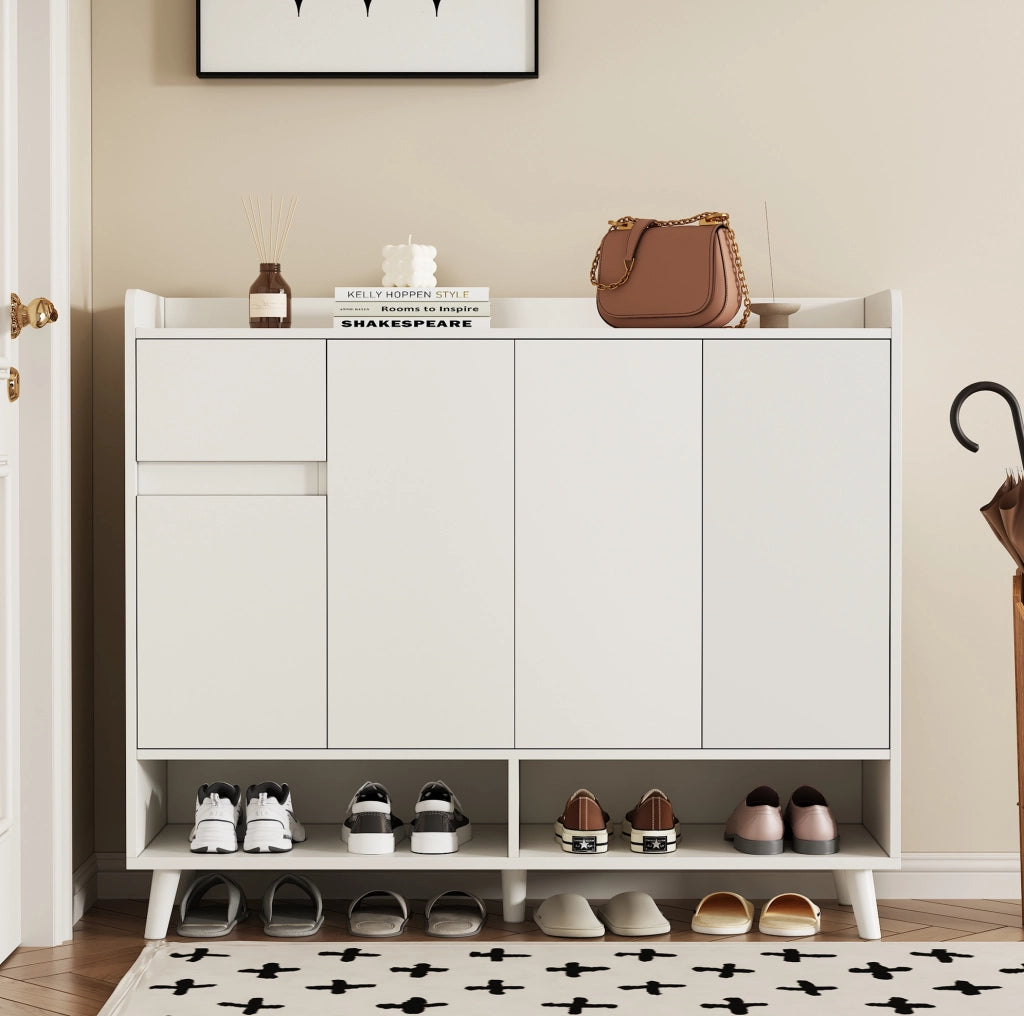 Credenza moderna con 4 ante, 1 cassetto e ripiano regolabile
