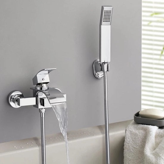 Kit di doccia a mano con rubinetto a cascata, rubinetto a un giro per la doccia, sistema di doccia, impianto di armatura in ottone per la doccia, finitura cromata