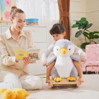 Cavallo a Dondolo a Pinguino in Peluche con 32 Musiche e Cintura di Sicurezza, Età 18 Mesi