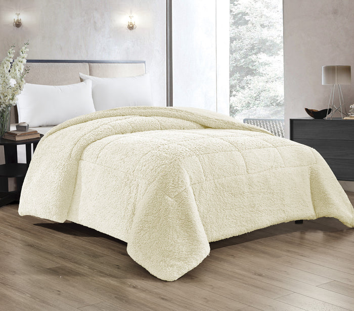 Trapunta Invernale In Tessuto Sherpa Flanellato Caldo Piumone In Morbida Microfibra Verde-Panna - Matrimoniale