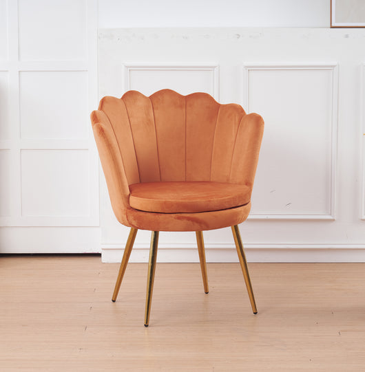 Poltrona Conchiglia Camera da Letto in Velluto Design Moderno Maddina Ruggine