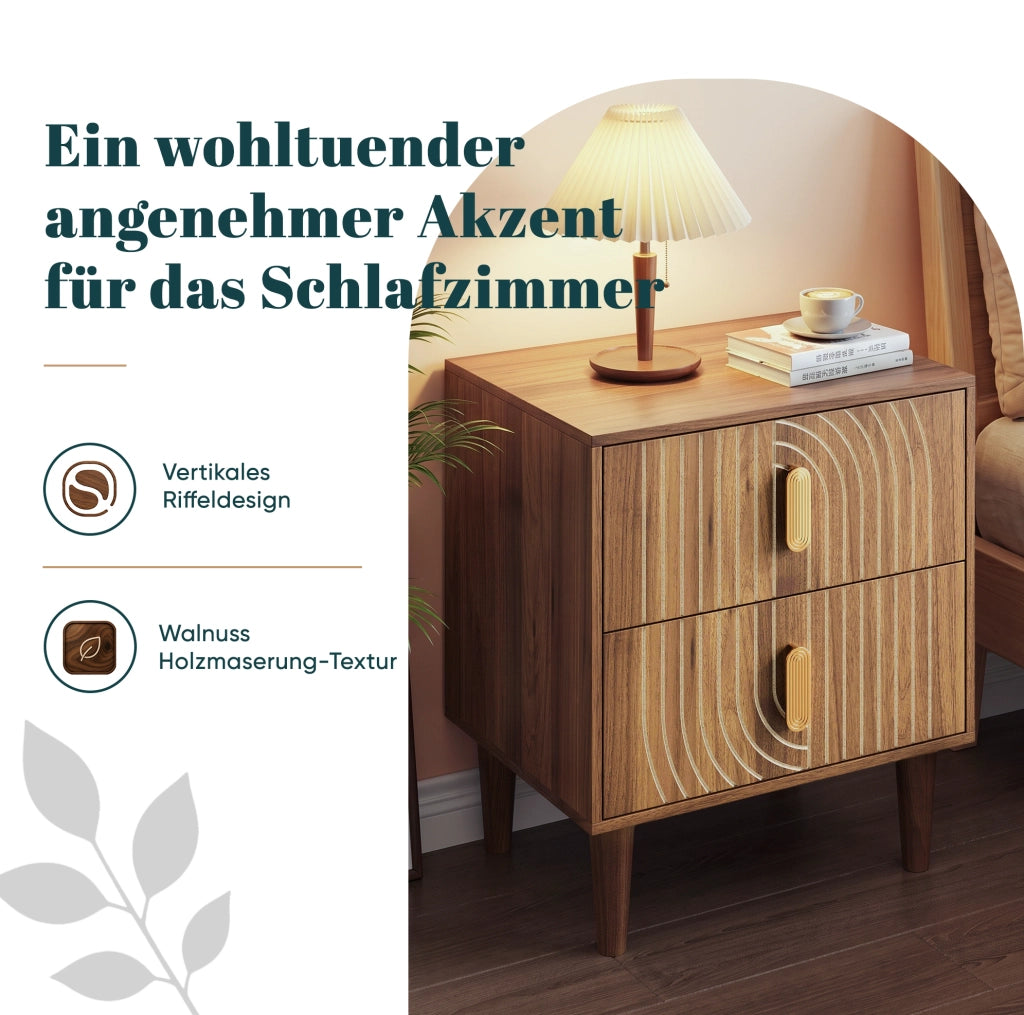 Comodino boho con 2 cassetti; decori geometrici; finitura marrone noce e maniglie dorate