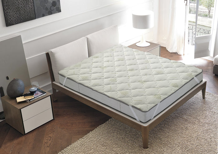 Topper Trapuntato Aloe Vera Prodotto Italiano Correttore Materasso Anallergico con Fasce Elastiche Salva Coprimaterasso Traspirante Protettivo - Bianco - PiazzaMezza120x200cm
