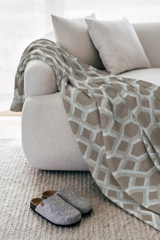 Telo Arredo In Cotone Panama Stampato Varie Fantasie GrandFoulard Copridivano Copriletto Sofà Prodotto Italiano Singolo e Matrimoniale  - Esagono beige - 1 Posto