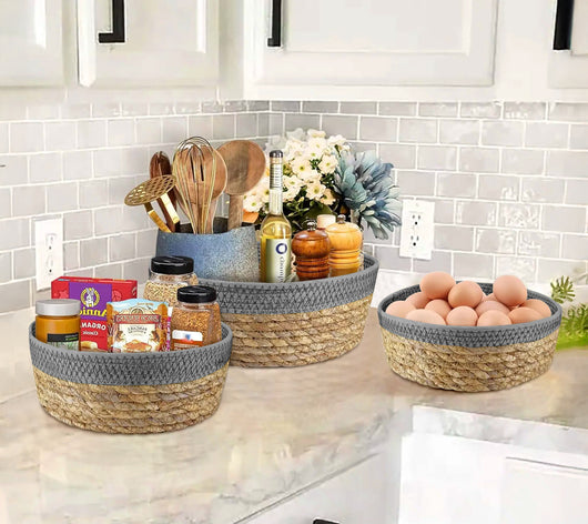 Set 3 Cestini In Corda Di Cotone e Paglia Portaoggetti Moderni Bicolore Design Elegante Contenitori Impilabili Organizzazione Cestino Bagno Porta Lavette Accessori Stoccaggio Organizer Casa  - LuandaGrigio