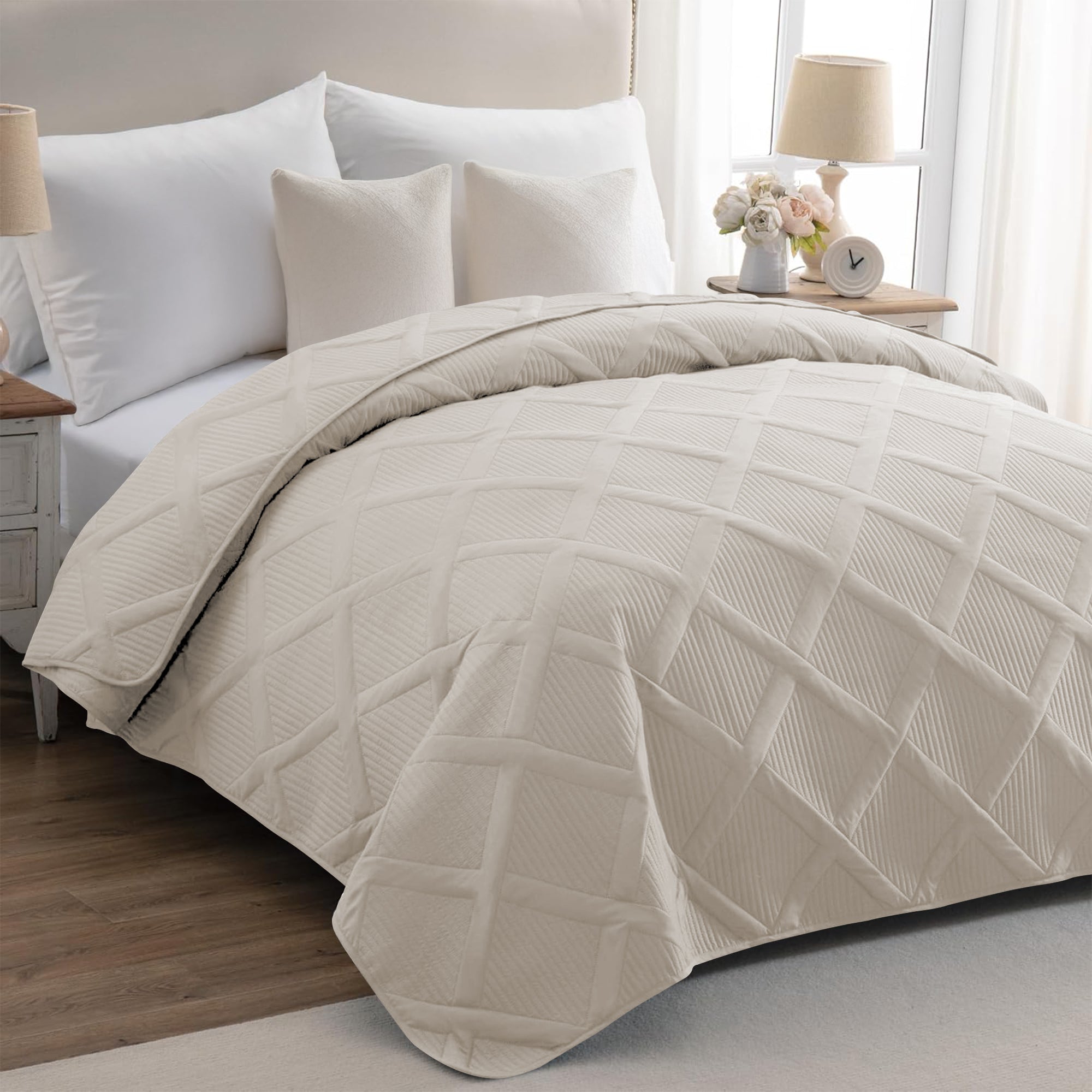 Copriletto Trapuntato Matrimoniale Elegante Trapuntino Lavorazione Intrecciata Due Piazze Trapunta Coperta Leggera Coperta Letto Leggera Primavera Estate  - Crema