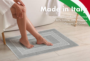 Tappeto Bagno Assorbente In Spugna Varie Misure Da Scendidoccia A Tappeto Grande Lavorazione Jacquard Tinta Unita Ricamo Cornice Lavabile Lavatrice Grigio - TappetoBagno60x90