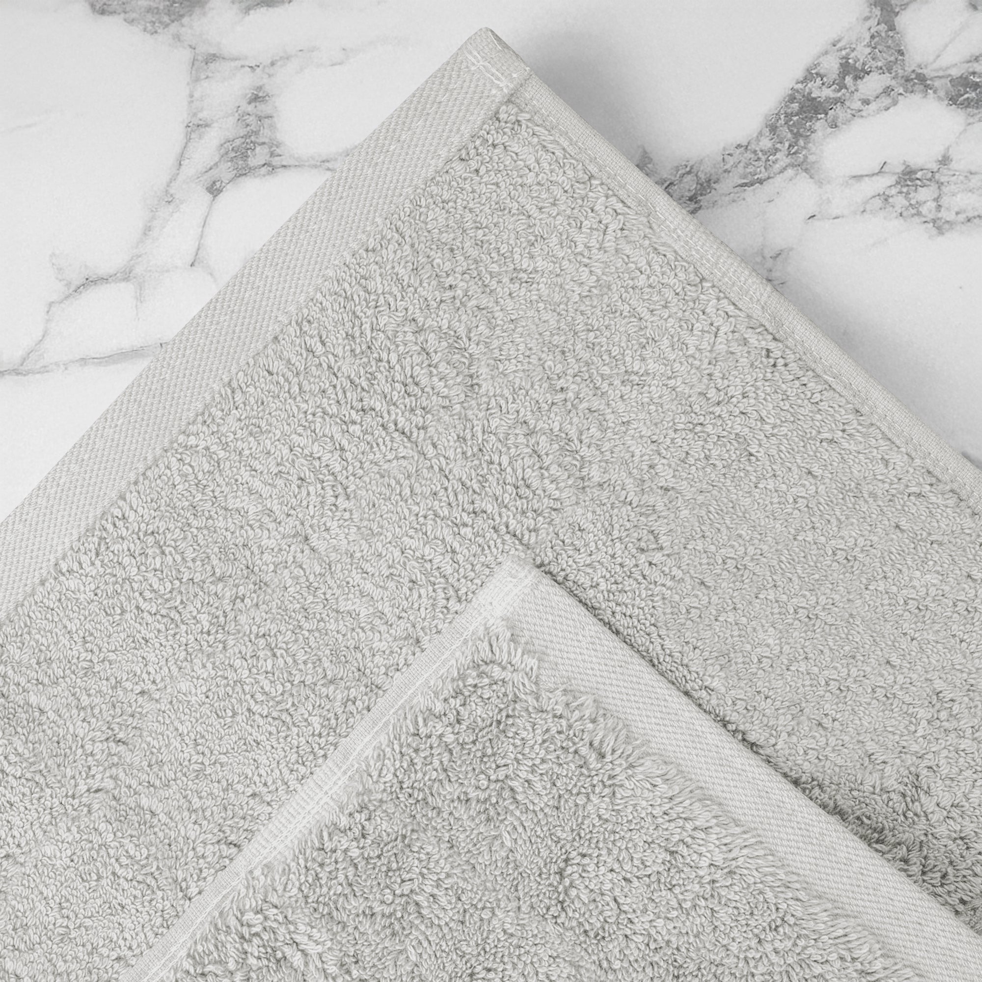 Asciugamani Bagno 100% Spugna Puro Cotone 500 Gr 4 Pezzi 2 Salvietta Viso 2 Asciugamano Ospite Mani Qualità Certificato Oeko-Tex Salviette Super Morbide Bicolore Bianco/GrigioPerla