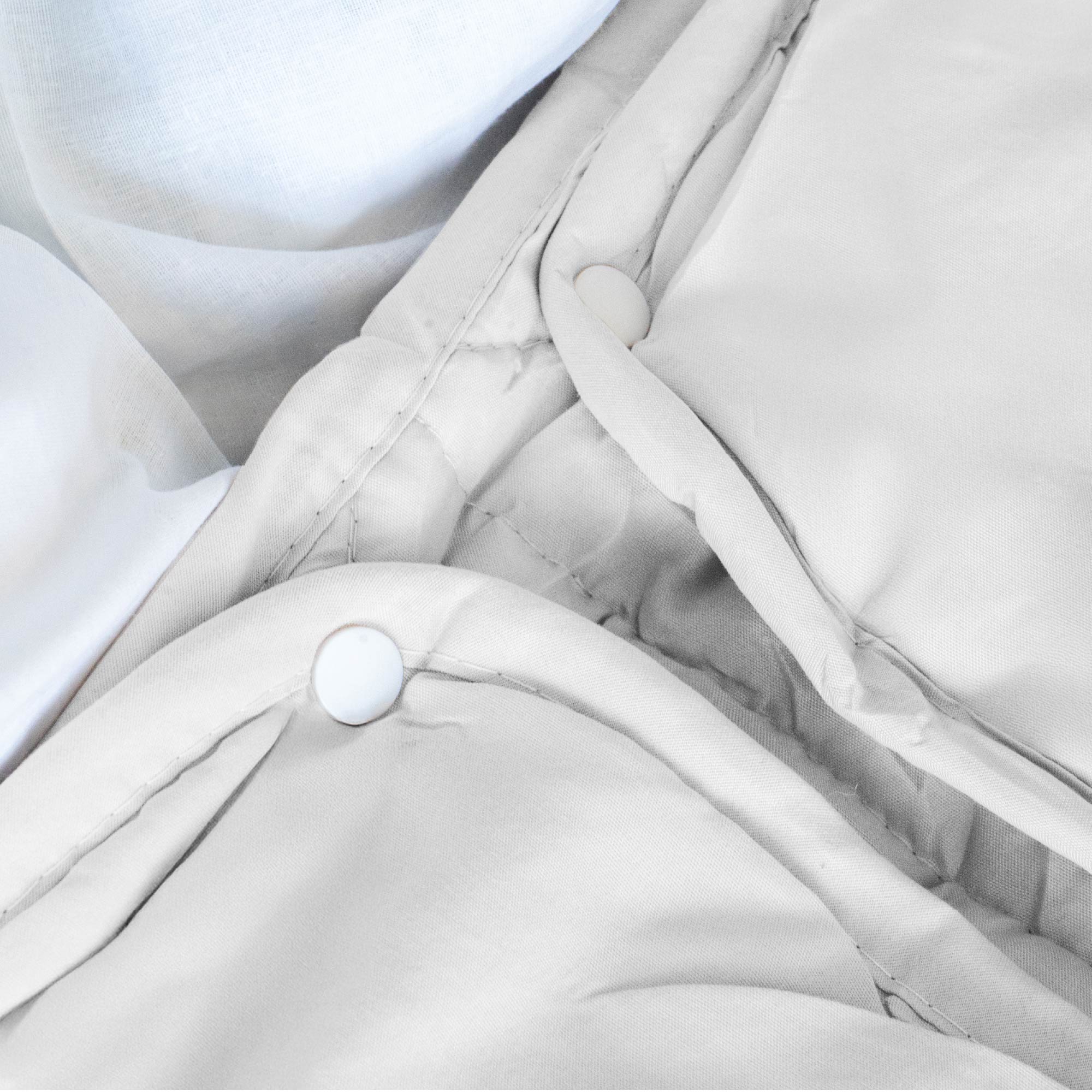 Piumino 4 Stagioni Matrimoniale con Calore Differenziato Modulabile Con Bottoni Clip Bianco-Bianco