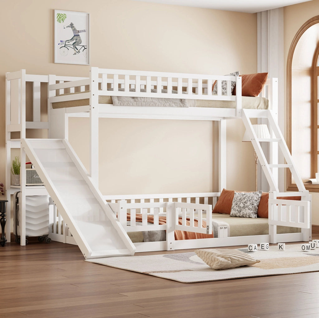 LETTO A CASTELLO 140x200 cm Bianco con scivolo e mensole