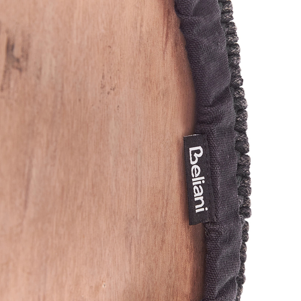Poggiapiedi in cotone grigio grafite con gambe in legno motivo orientale lavorato a maglia rustico