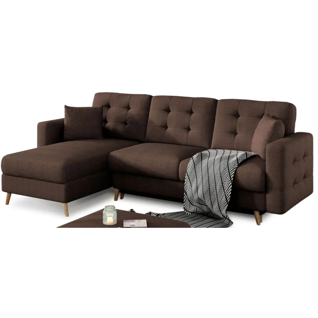 Divano angolare convertibile HASGARD 3 posti marrone 248x162 cm – cassapanca e piedi in legno