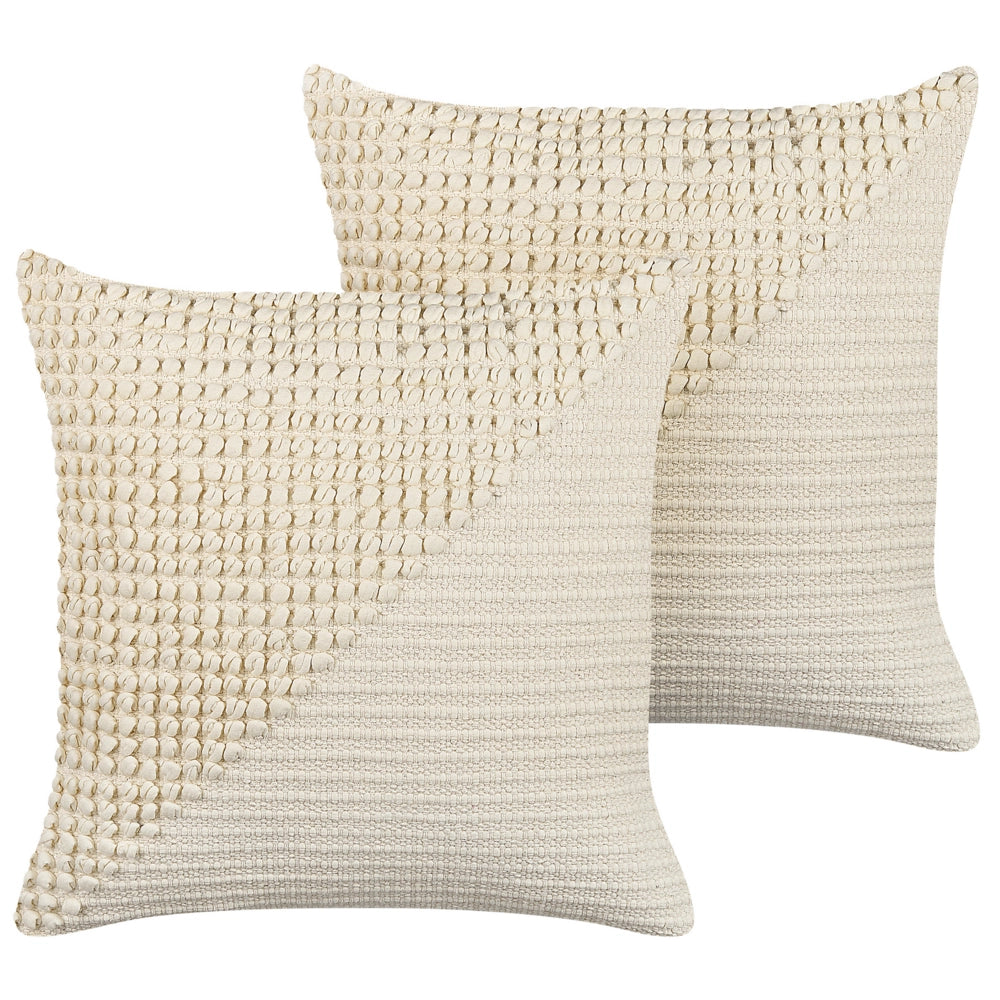 Set di 2 cuscini decorativi beige chiaro 45 x 45 cm motivo geometrico con imbottitura accessori decorativi soggiorno camera da letto