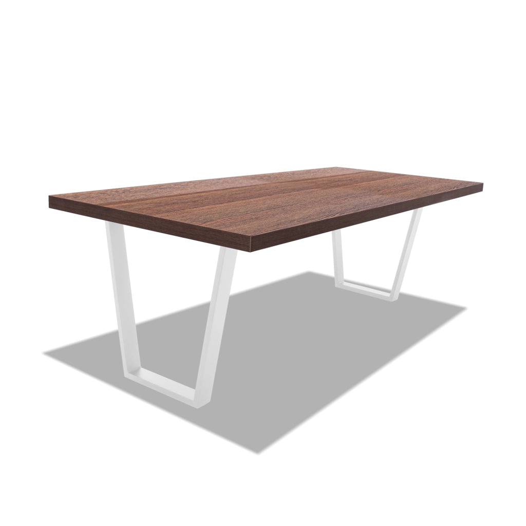 Tavolo da pranzo in legno e metallo con piedi trapezoidali bianchi - 220x100 cm