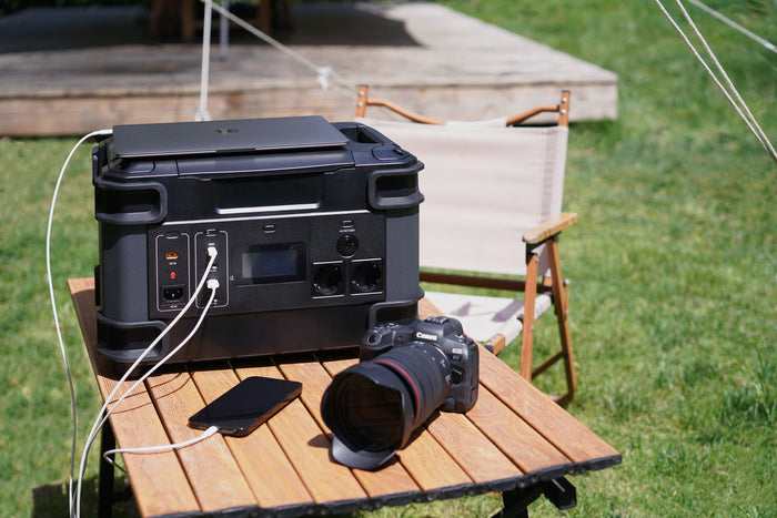 EZVIZ  PS1300, stazione di alimentazione portatile, capacit√† 1324Wh, 6 ingressi, display smart, ricarica con pannello solare (non incluso)