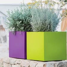 VASO IN RESINA MONACIS CUBE H 40 cm. VARI COLORI Colore: Verde
