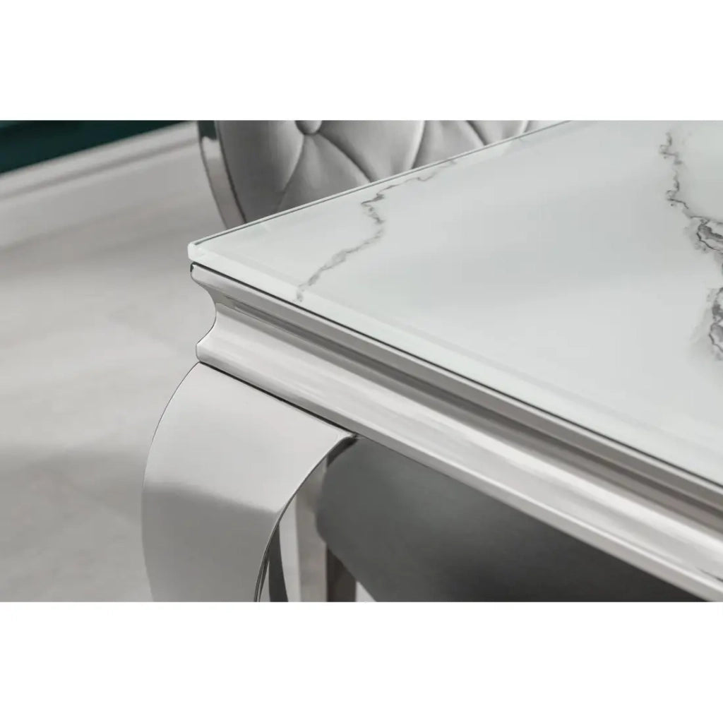 Tavolo VELENA 200 cm – Piano in vetro effetto marmo bianco – Struttura in acciaio argentato