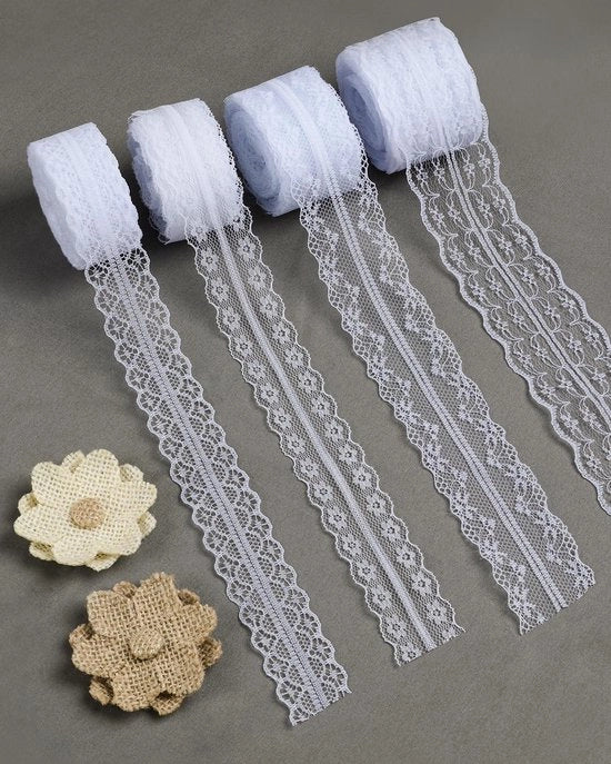 Lint per decorazione di tavola da 40 metri, 4 rulli, 2 rilievi fiorali, larghezza 3-45 cm, stoffa bianca con bordo per decorazioni di matrimonio e feste.