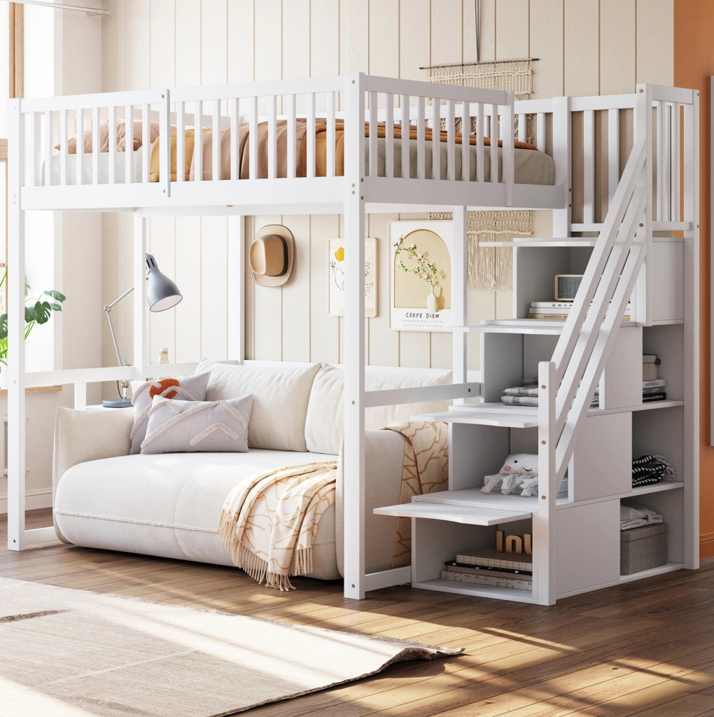 Letto a soppalco 140x200 cm con scala contenitore e sbarre di sicurezza in legno bianco
