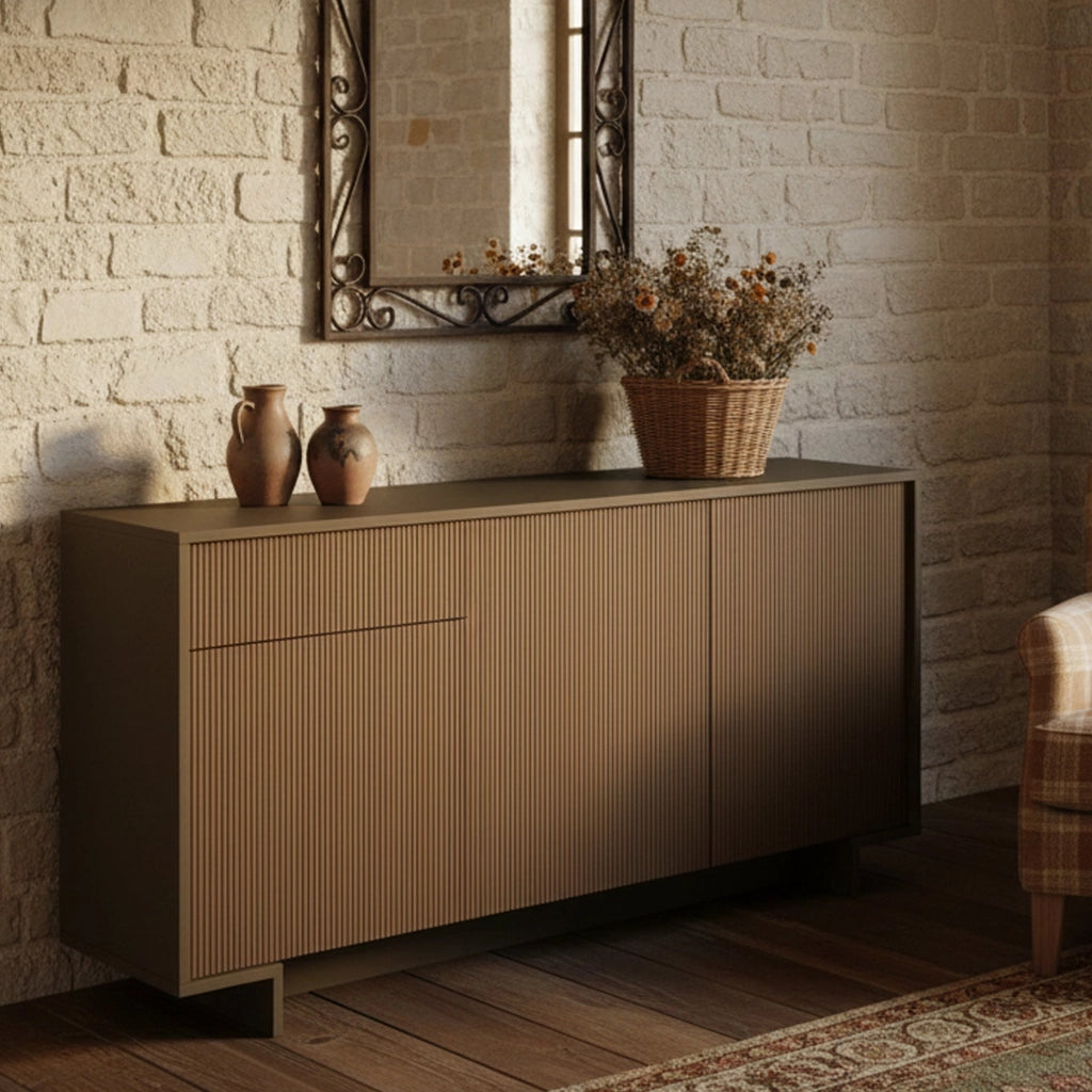 Credenza Aronne, Madia da salotto, Buffet da soggiorno a 3 ante e 1 cassetto, 100% Made in Italy, 170x42h78 cm, Marrone e Noce