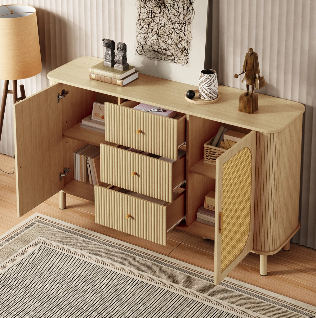 Credenza curva in MDF con ante in rattan e gambe effetto legno