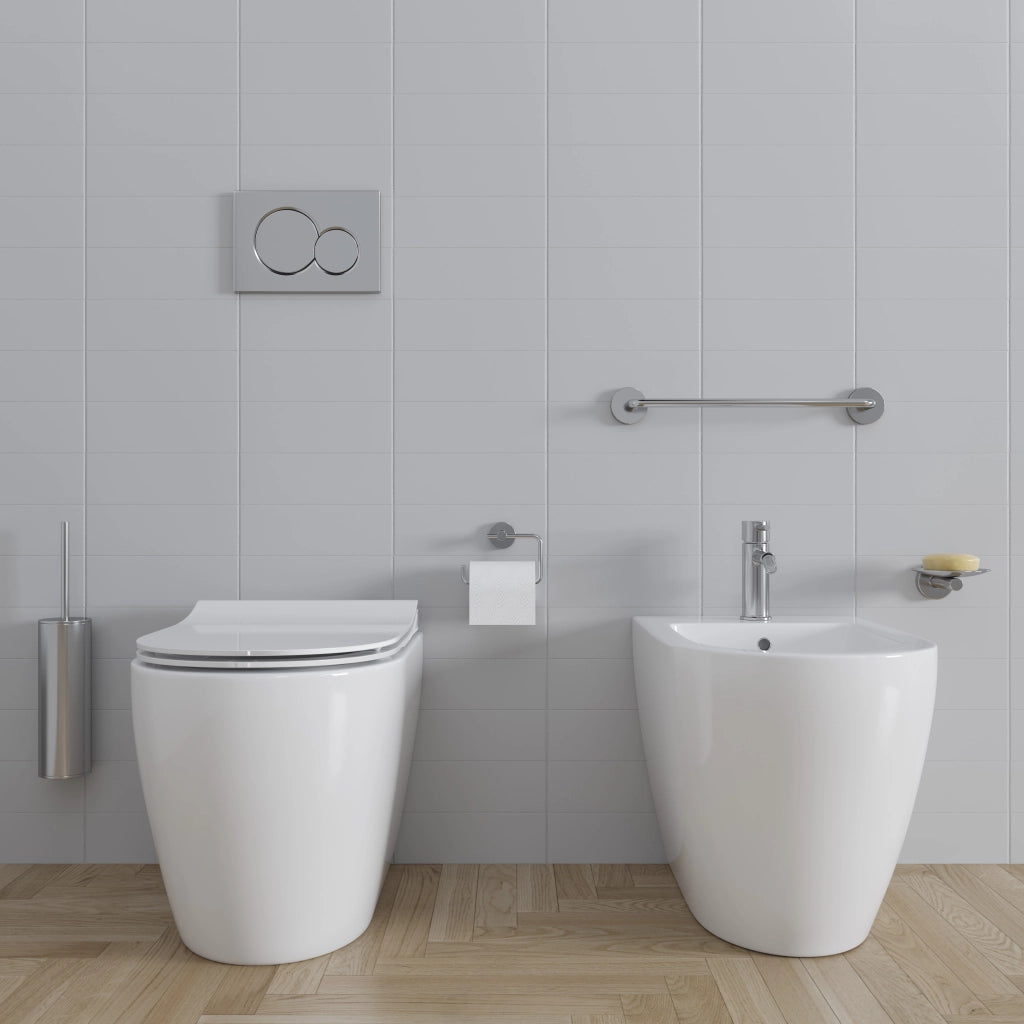 Coppia Sanitari Filo Muro Filomuro Vaso WC Rimless Tornado Flush Senza Brida Bidet In Ceramica Design Moderno Copriwater Soft Close Chiusura Rallentata Bianco Lucido