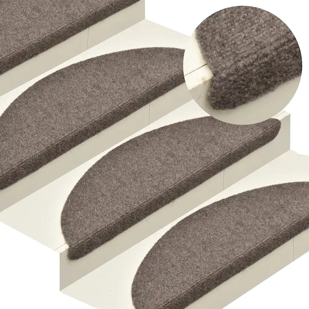 vidaXL Tappetini per scale autoadesivi 30 pz 65x21x4 cm beige semicircolari grandi